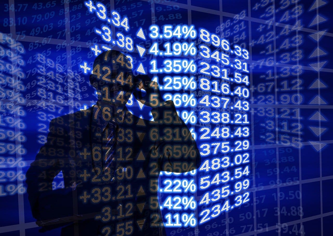 stock exchange, world economy, man, make a phone call, mobile, boom, business, pay, percent, plus, minus, symbol, arrow, direction, up, tendency, banks, trading floor, euro, financial crisis, business dealings, win, capital, economy, loans, politics, pension, recession, speculation, loss, delivery date, forward business, dollar, finance